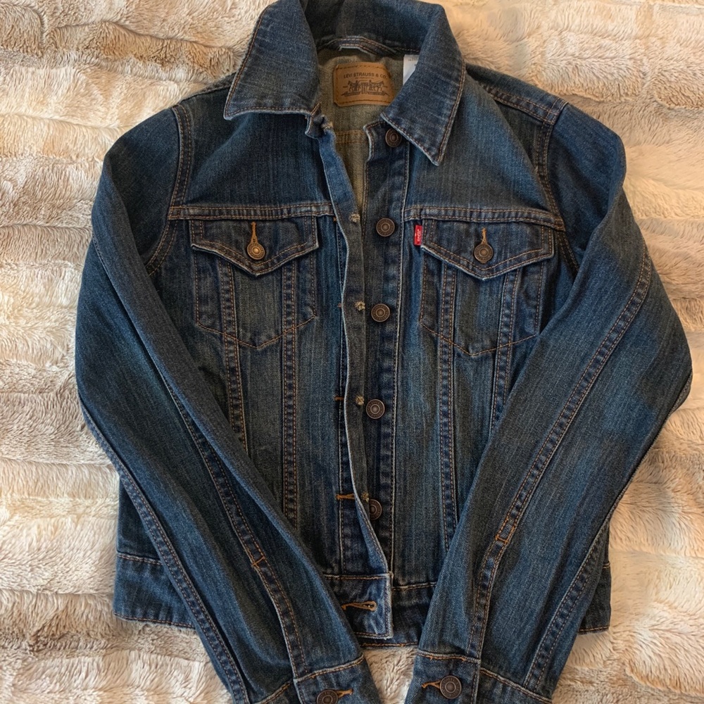 Levi’s Classic Denim Jacket, Small